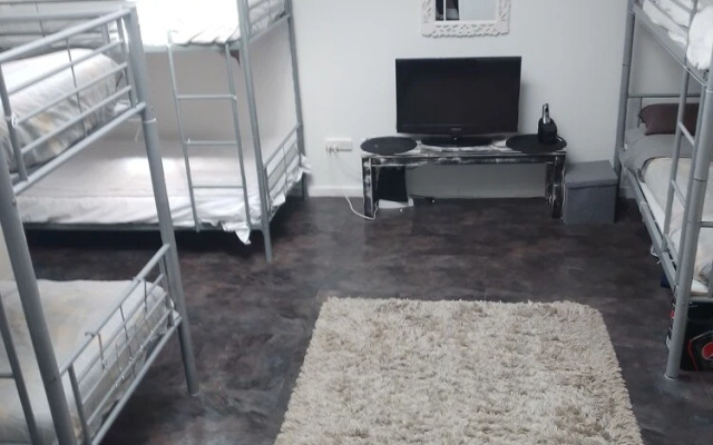 The Entrance Backpackers - Hostel