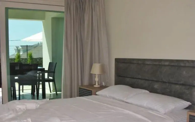 Villa Joy 3 by JoyLettings