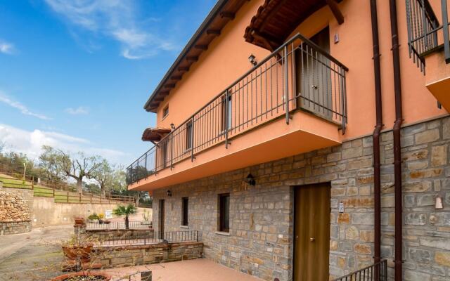 Hill View Apartment in Bosco With Terrace