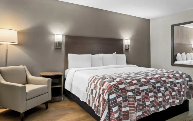 Red Roof Inn Flint