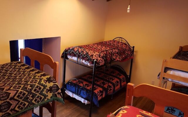 Reinbo Hostel B&B