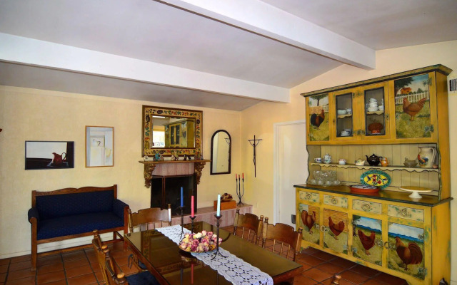 Azure Gate Bed And Breakfast