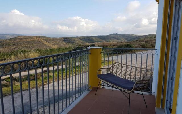 Cozy apartment in Algarve West Coast - Aljezur (2 min da Praia Monte Clérigo)