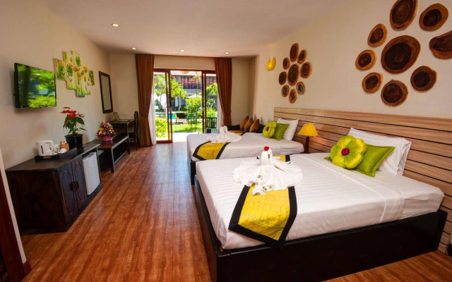 Spring Palace Resort Hotel