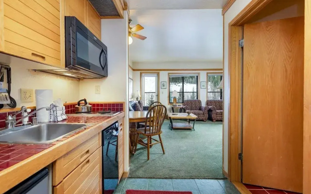 2797 Slopeside Condo