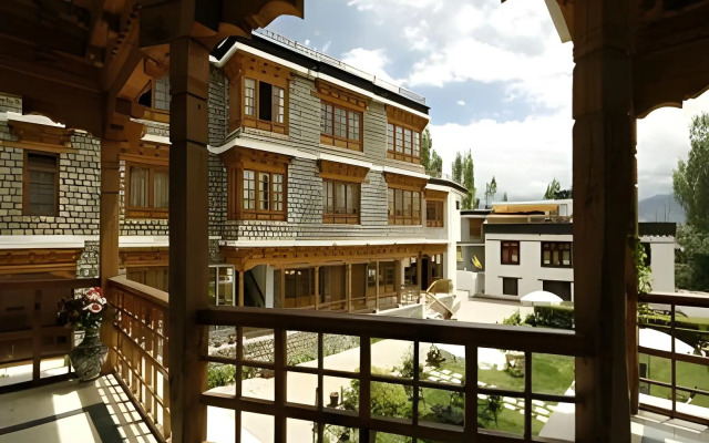 Hotel Spic N Span