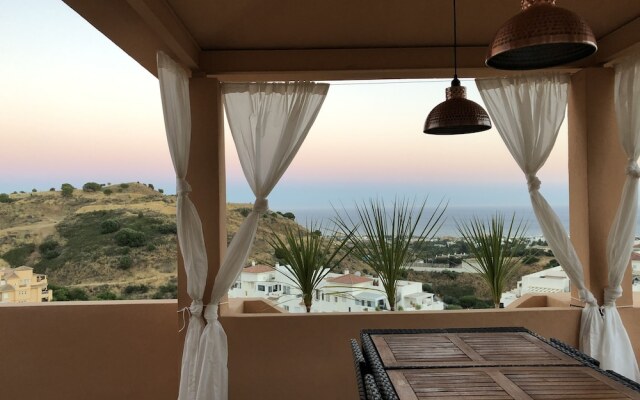 Amazing Dream SEA View Penthouse