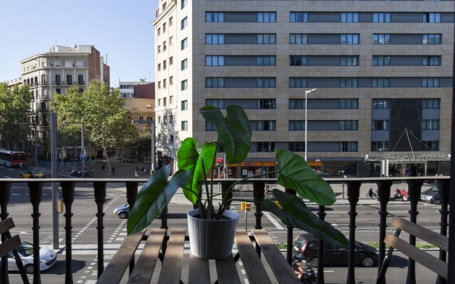 AB Paral·lel Spacious Apartments