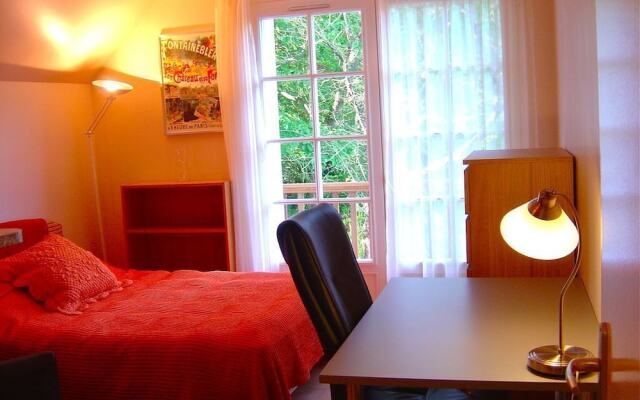 Domaine De Chantemerles