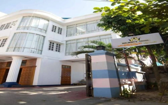 Majesty Hotel