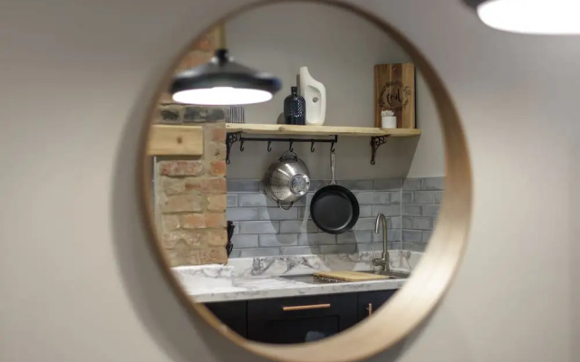 Beautiful 3 Bed House - Habita Property