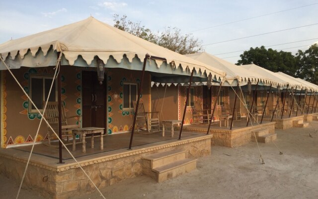Desert Glamping