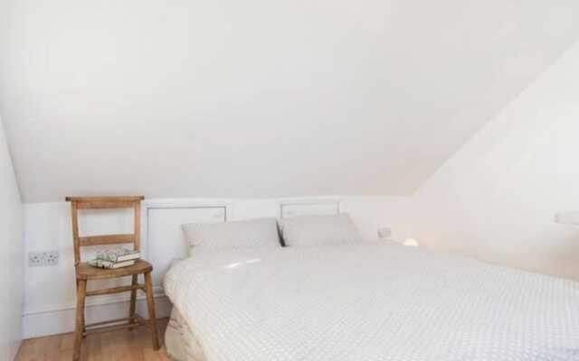 [MC] Stunning 2BR Dalston Period Flat