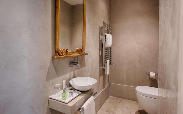 NH Collection Firenze Porta Rossa Hotel