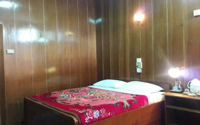 Primrose Hotel