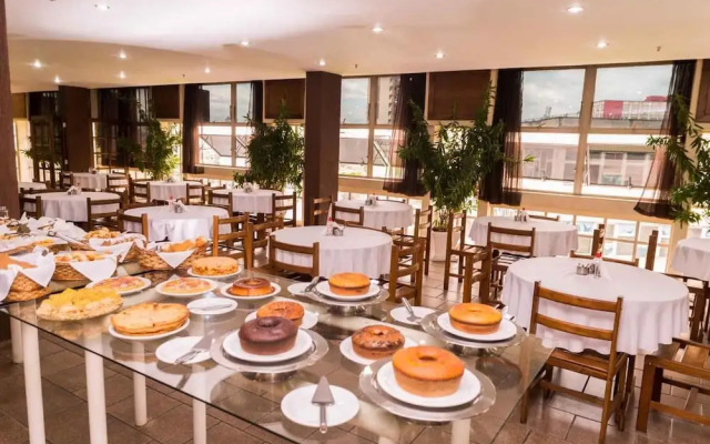 Stratus Vila Hotel