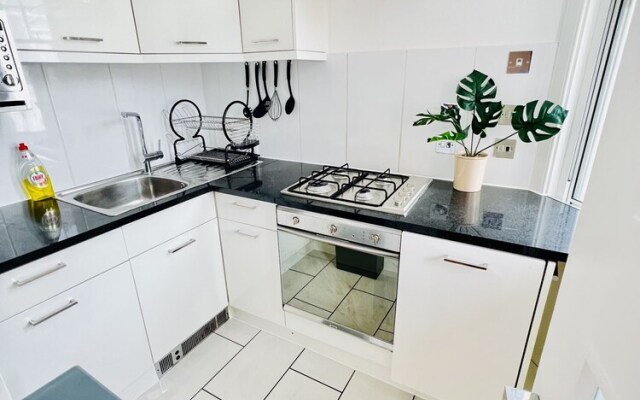 Captivating 2-bed Apartment in Central London