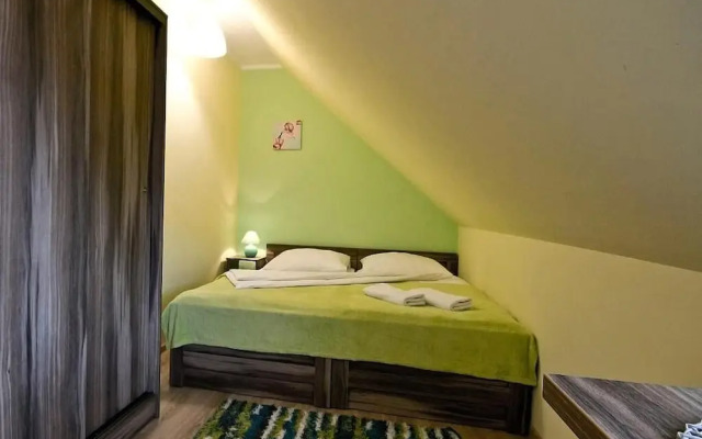 Sloneczny Dworek Guest House