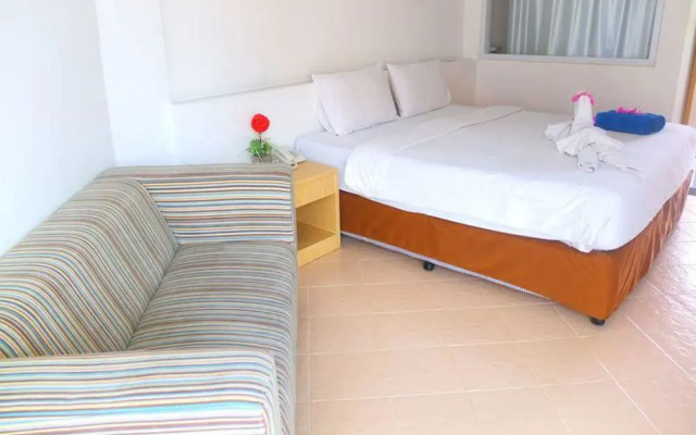 Dragon Beach Resort Jomtien Pattaya