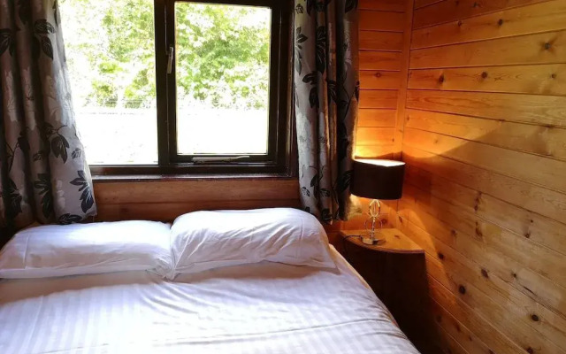 Hunters Moon Lodges