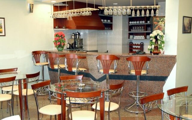 Okutur Hotel