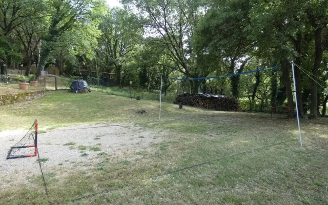 Scappo In Umbria, La Escondida