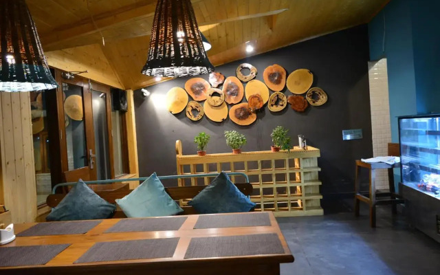 Spot On 37336 Hotel Neelgiri