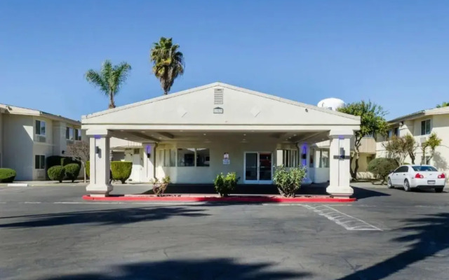 Ramada by Wyndham Merced