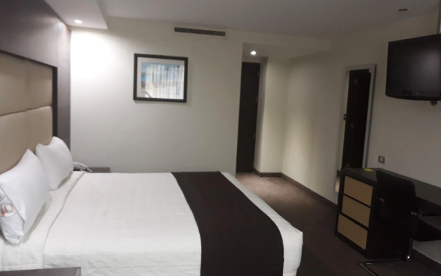 Hotel Astor