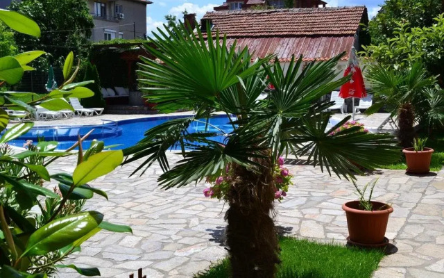 Saint George Family Hotel