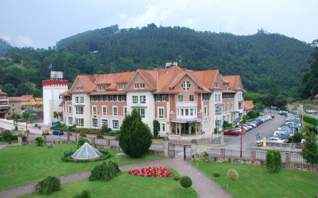 Gran Hotel Balneario De Puente Viesgo