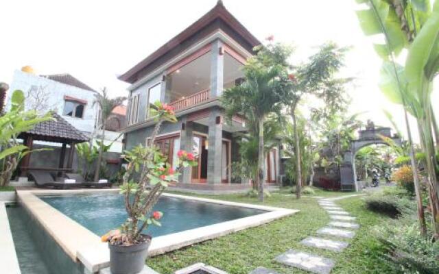 Wates Sari Villa