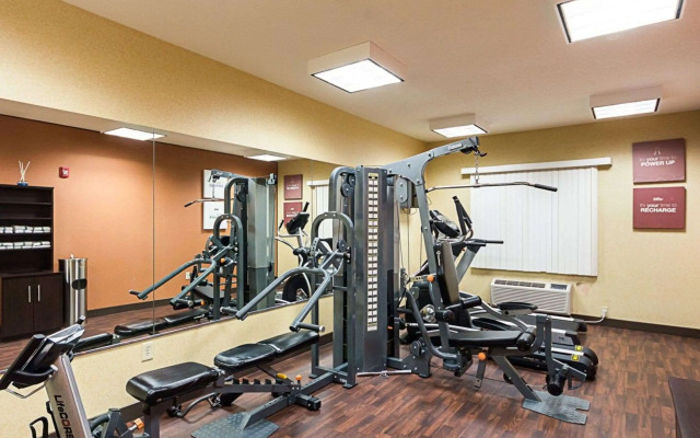 Comfort Suites Airport