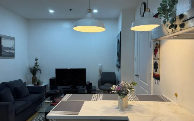2 bedrooms in makati with balcony
