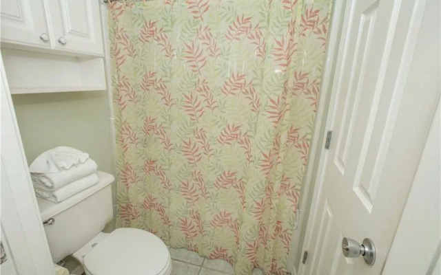 Sandpiper Cove 1129 2 Bedroom Condo by RedAwning