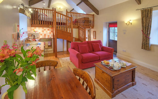 Dunstanburgh Castle Hotel