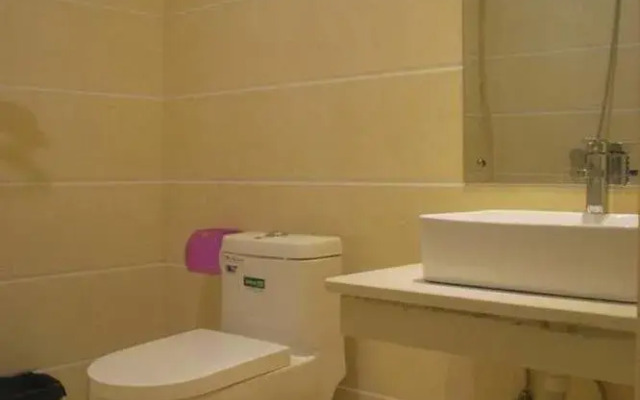 Beihai Old Street Zhuhailou Inn