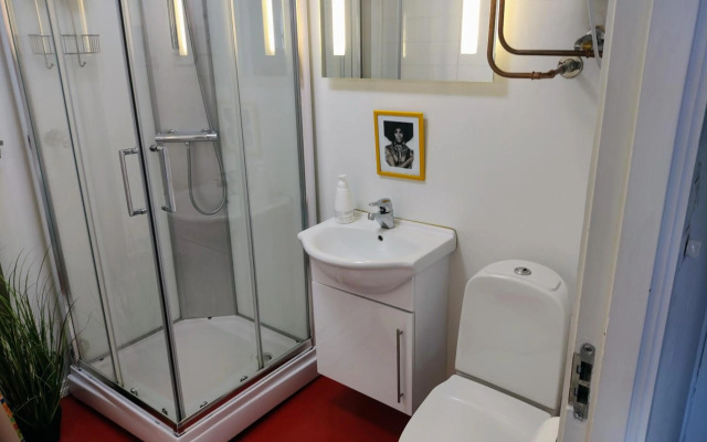 Cozee Central Apartments