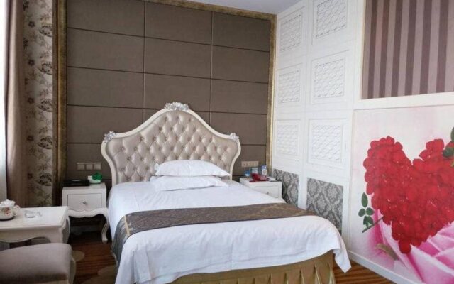 Panda Cub Hotel China West Normal University Branch