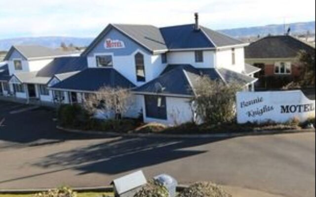 Bonnie Knights Motel