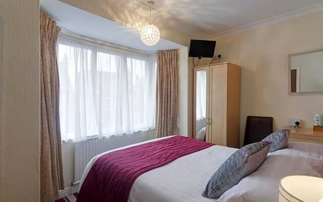 Stoneleigh Hotel