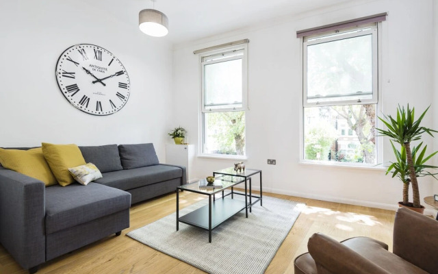 Stamford Brook Apartments