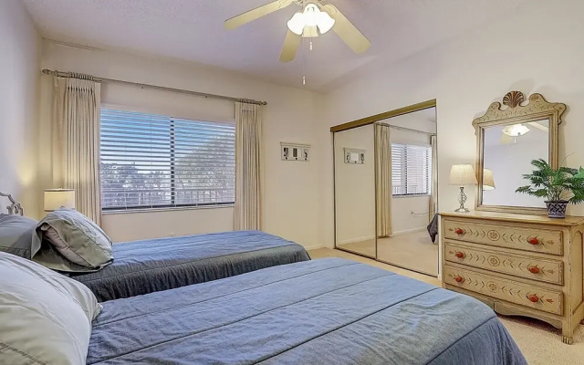 Buttonwood Bliss 2 Bedroom Condo by RedAwning