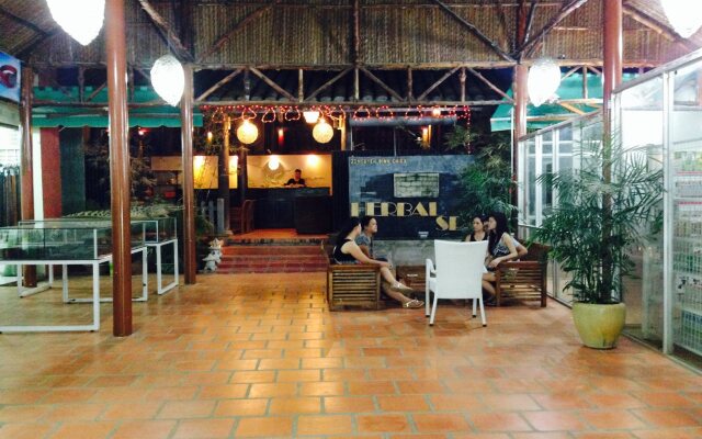 Herbal Hotel & Spa