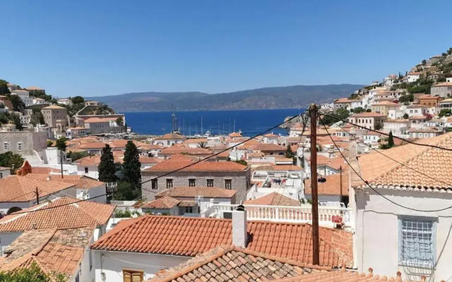 Sunset Studio - Hydra Dream Houses