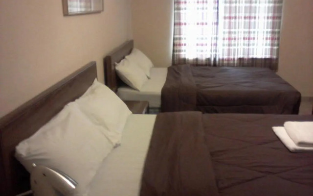 Holiday Beach Club Hotel