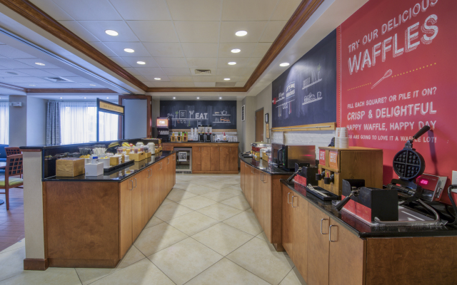 Hampton Inn Wilmington - University Area/Smith Creek Station