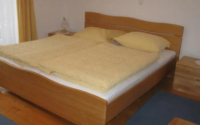Hrominc Guest House