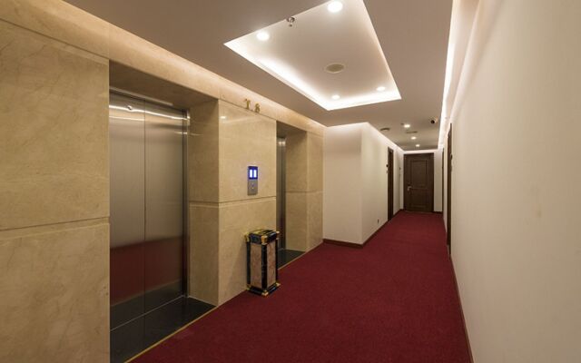 Crystal Hotel Da Nang
