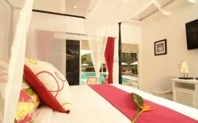 Tamarind Lake Villa